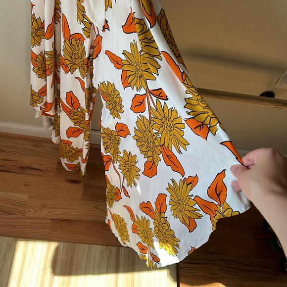 MSK sunflower jumpsuit white gold orange with spaghetti straps and bow Large - Picture 5 of 9